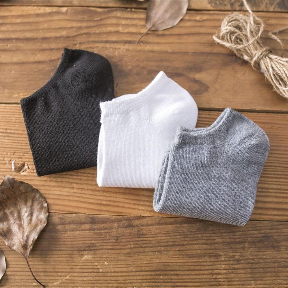 Trendy Korean Style Men’s Socks – Fashionable & Comfortable Everyday Wear