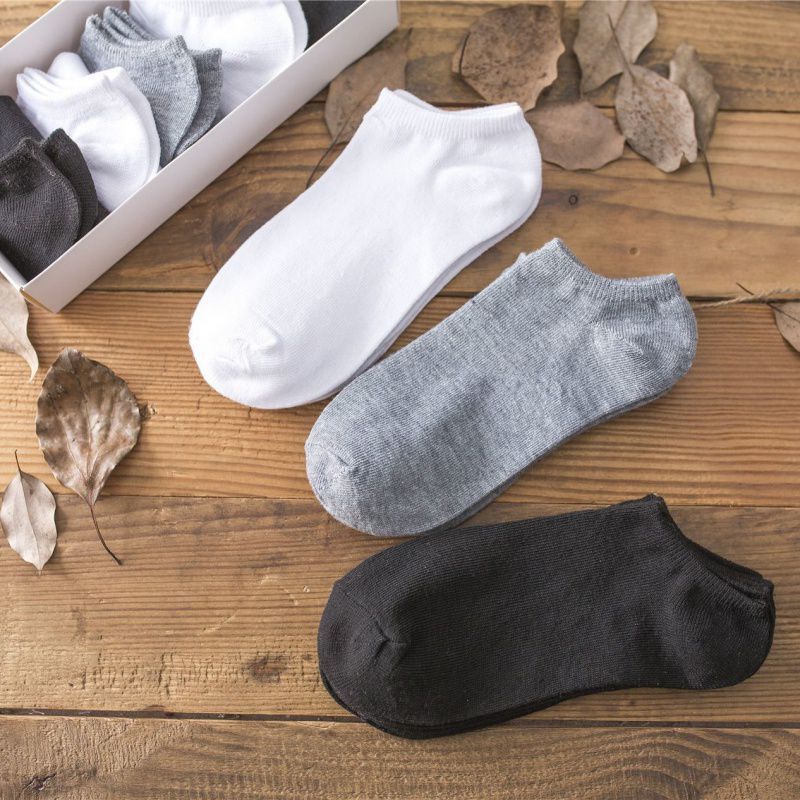Trendy Korean Style Men’s Socks – Fashionable & Comfortable Everyday Wear