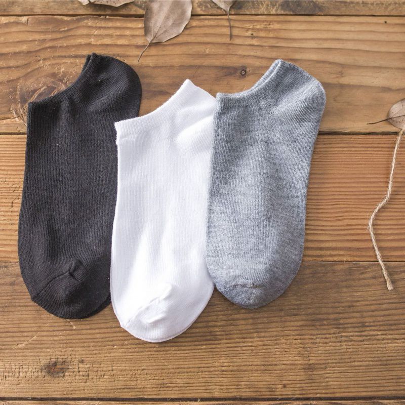 Trendy Korean Style Men’s Socks – Fashionable & Comfortable Everyday Wear