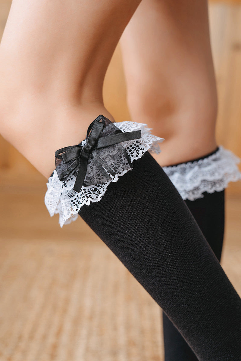 Ladies’ Mid-Length Calf Socks with White Lace Trim – Soft & Stylish