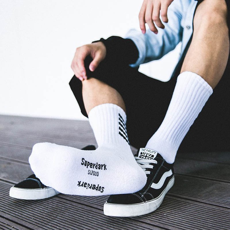 Striped Athletic Socks – Thick, Breathable Sports Socks for Gym & Outdoor