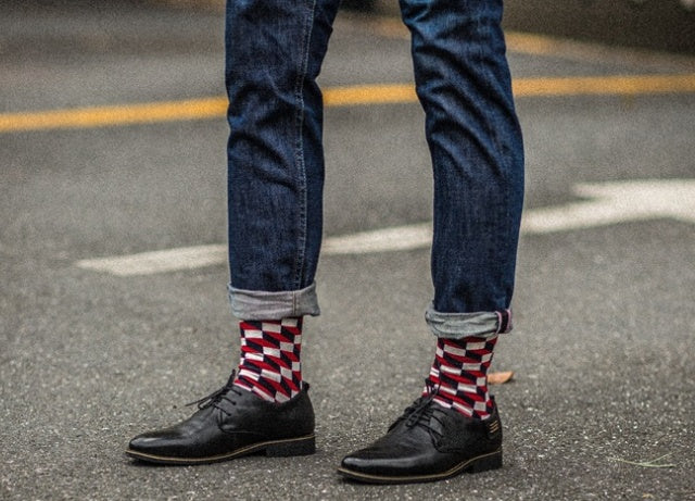 Classic Plaid Men’s Socks – Stylish Checkered Dress Socks for Everyday Wear